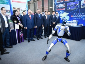 Phát huy trí tuệ con người Việt Nam trong dự thảo Văn kiện trình Đại hội XIV của Đảng