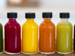 Nguy cơ từ axit, phụ gia và hợp chất sinh học trong một số đồ uống phổ biến