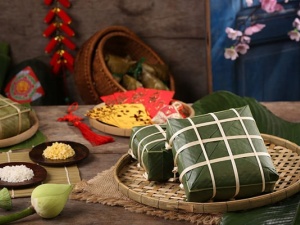 Bánh chưng: Món ăn cổ truyền, biểu tượng tinh hoa trời đất trong ngày Tết Việt 