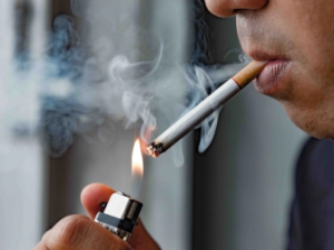 Bộ Y tế đề xuất cấm bày bán công khai, bắt buộc che kín khi kinh doanh thuốc lá