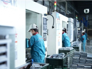 Nâng cao năng suất: Điều kiện sống còn để doanh nghiệp thoát ‘bẫy gia công’