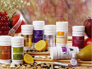 Cảnh báo tốn tiền và nguy hại sức khỏe khi dùng thực phẩm chức năng để 'trẻ mãi không già'