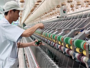 Chi phí leo thang, đơn hàng chao đảo: Doanh nghiệp buộc tăng tốc