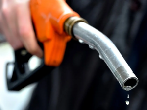 Nếu xăng lẫn dầu diesel: Nguy cơ mất an toàn phương tiện và không đạt chuẩn