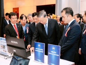 Phát triển khoa học, công nghệ, đổi mới sáng tạo và chuyển đổi số quốc gia - Yếu tố then chốt trong đổi mới mô hình phát triển đất nước hiện nay