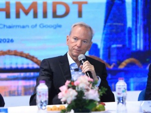 Tỷ phú Eric Schmidt: Việt Nam hoàn toàn có tiềm năng dẫn đầu về AI trong tương lai