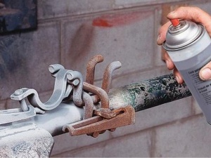 Bình xịt tẩy rỉ sét không rõ nguồn gốc bán tràn lan trên thương mại điện tử