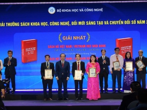 Sách Đỏ Việt Nam được trao Giải Nhất sách khoa học, công nghệ, đổi mới sáng tạo và chuyển đổi số năm 2026