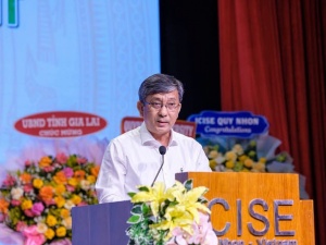 Con người phải là trung tâm của chiến lược phát triển khoa học và công nghệ