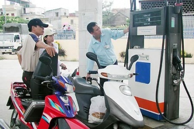 Bộ trưởng Vương Đình Huệ: Chưa phải lúc giảm giá xăng