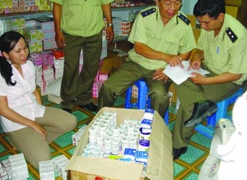 Sưng môi, lở loét, tốn tiền triệu vì mĩ phẩm dởm