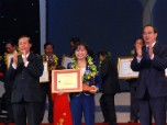 Thương hiệu Vàng cho nông dân Việt