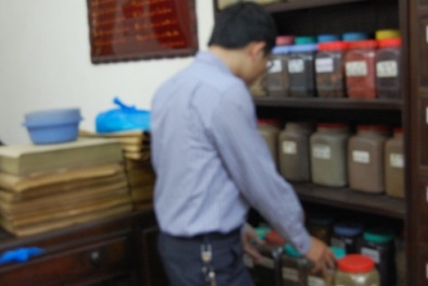 Hãi hùng đông dược giả nhập lậu