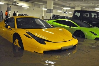 Ô tô bị ngập nước nên làm gì?