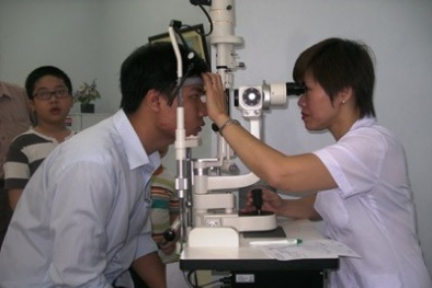 Vụ “lùm xùm” ở BV mắt Hà Nội: Đừng để “cái sảy nảy cái ung”