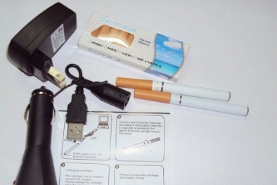 Thuốc lá điện tử cai nghiện: Tiềm ẩn hậu họa