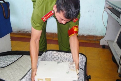 Sập bẫy trò "rửa" USD của người nước ngoài