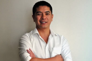 Nhóm mua bất ngờ ngừng hoạt động, CEO từ chức