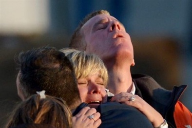 Thảm sát kinh hoàng trong trường học Mỹ, 28 người chết