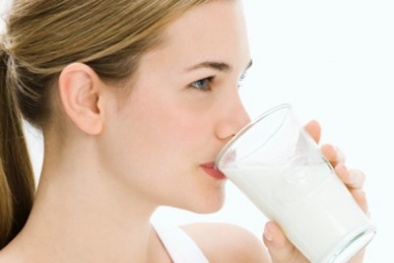 Lưu ý khi uống sữa bò