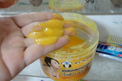 Tắm trắng bằng muối Thái Lan: Nặng mùi hóa chất!