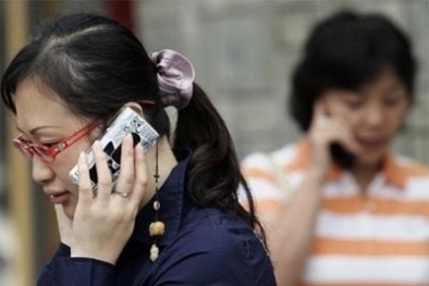 Phạt tù và tiền nếu nghe lén điện thoại