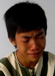 Những tên cướp... khóc nhè