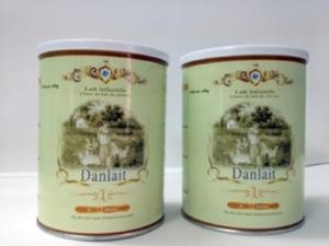 Vụ sữa Danlait: Công ty Mạnh Cầm “treo đầu dê bán thịt chó”?
