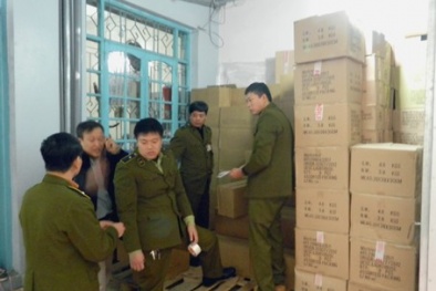 Vụ sữa dê Danlait: Tịch thu hàng nghìn lon sữa, nhờ đại sứ quán vào cuộc