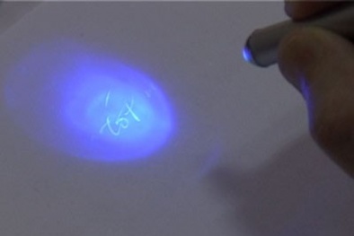 "Bút lạ" chứa hoá chất