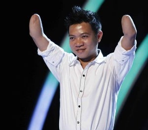 Sự ngoạn mục của “chàng trai không tay”