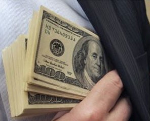 Chi cục trưởng hải quan đòi hối lộ 1,5 tỷ đồng