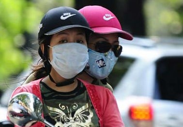 Mũ bảo hiểm "dởm": Phạt cả người bán lẫn người mua!