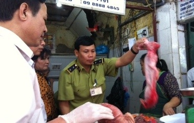 Kinh hãi thịt gà, vịt để lẫn thịt thỏ không nguồn gốc