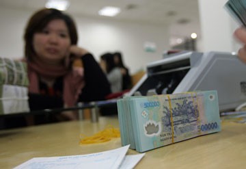 Vay tiêu dùng trả lãi...28% năm