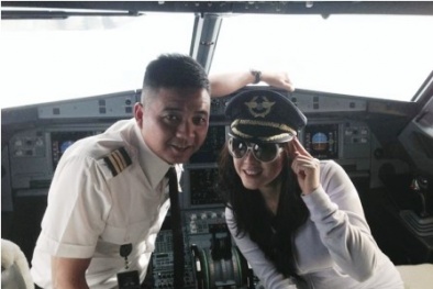 Cơ trưởng bị tước giấy phép bay 1 tháng vì Lý Nhã Kỳ