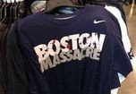 Nike thu hồi áo phông dính líu đến vụ Boston