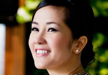 Hồng Nhung:  Không ngại “đàm tiếu” về gu ăn mặc