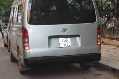 "Bến xe chui" trong trường Đại học quốc gia Hà Nội