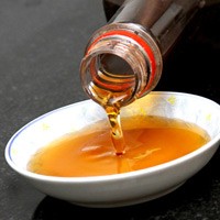 Phẩm màu + chất bảo quản = "Nước mắm hảo hạng"