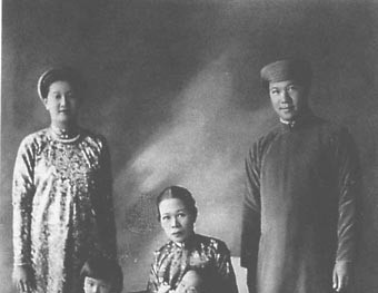 Sắp có Quốc phục