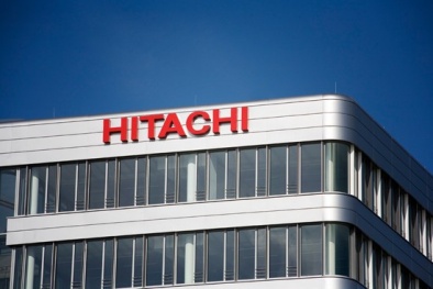 Hitachi: Thay đổi để khỏi chết