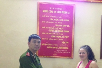 Cướp của du khách nước ngoài