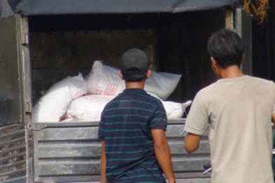 Bột ngọt Trung Quốc phù phép thành Ajinomoto