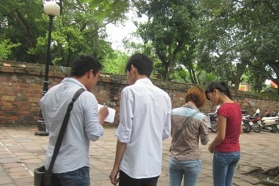 “Tăm tặc” tấn công sỹ tử và phụ huynh