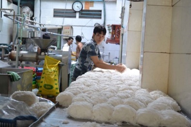 Vụ dùng hóa chất sản xuất bún ở Q.8: Phát hiện có hóa chất cấm