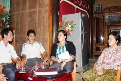 Nộp hàng trăm triệu, vừa đến Hàn Quốc thì bị bắt