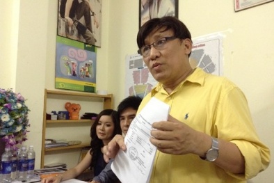 Ông bầu giúp Đan Trường “vạch mặt” fan cuồng