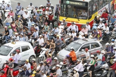 Thu phí đường bộ xe máy: Dễ nảy sinh tiêu cực?