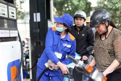 Giá xăng tăng cao đạt kỷ lục mới